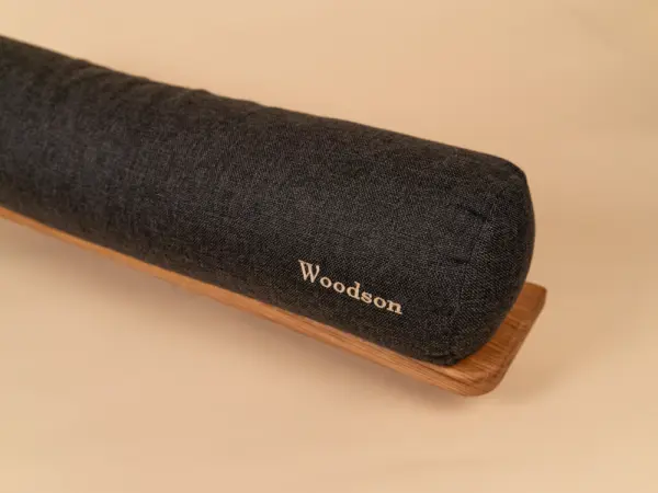 Полка с валиком для ног в бане Woodson, дуб